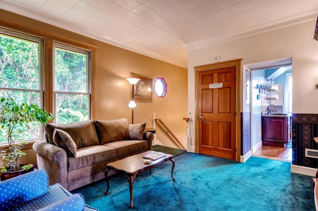 Astoria Painted Lady Historic Apt With River View! 외부 사진