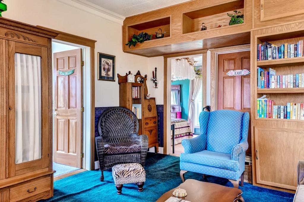 Astoria Painted Lady Historic Apt With River View! 외부 사진
