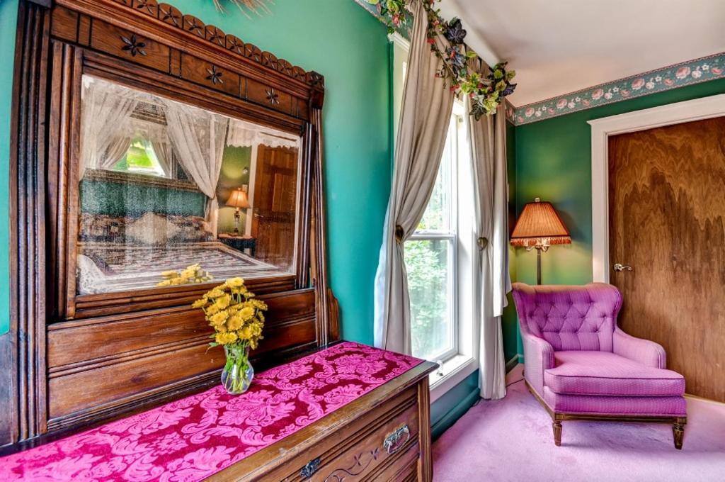 Astoria Painted Lady Historic Apt With River View! 외부 사진